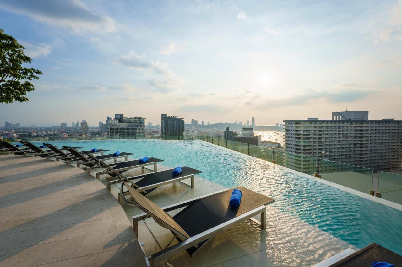 Somerset Pattaya Ngoại thất bức ảnh Infinity pool at the 39th floor
